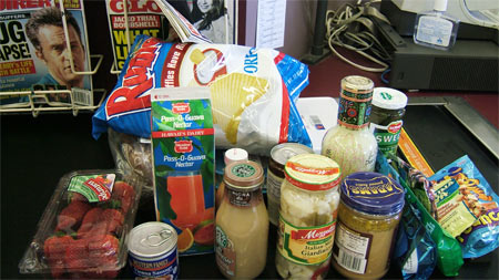 レンタカーで立ち寄ったスーパー